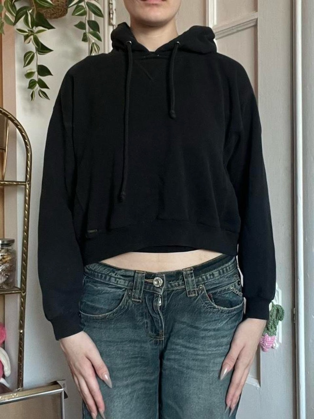 Cropped Black Abercrombie + Fitch Hoodie